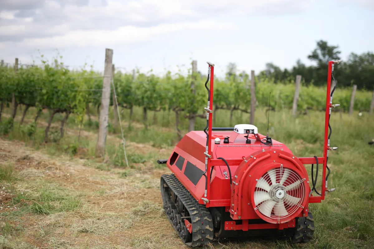 Taurus80E Smart Lawn Mowing Robot